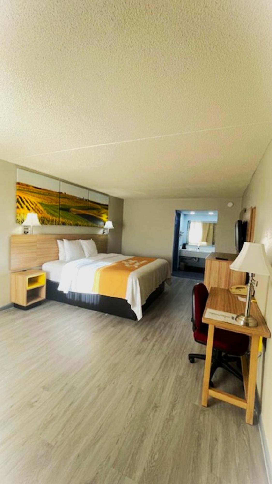 Days Inn By Wyndham Salina South Zewnętrze zdjęcie