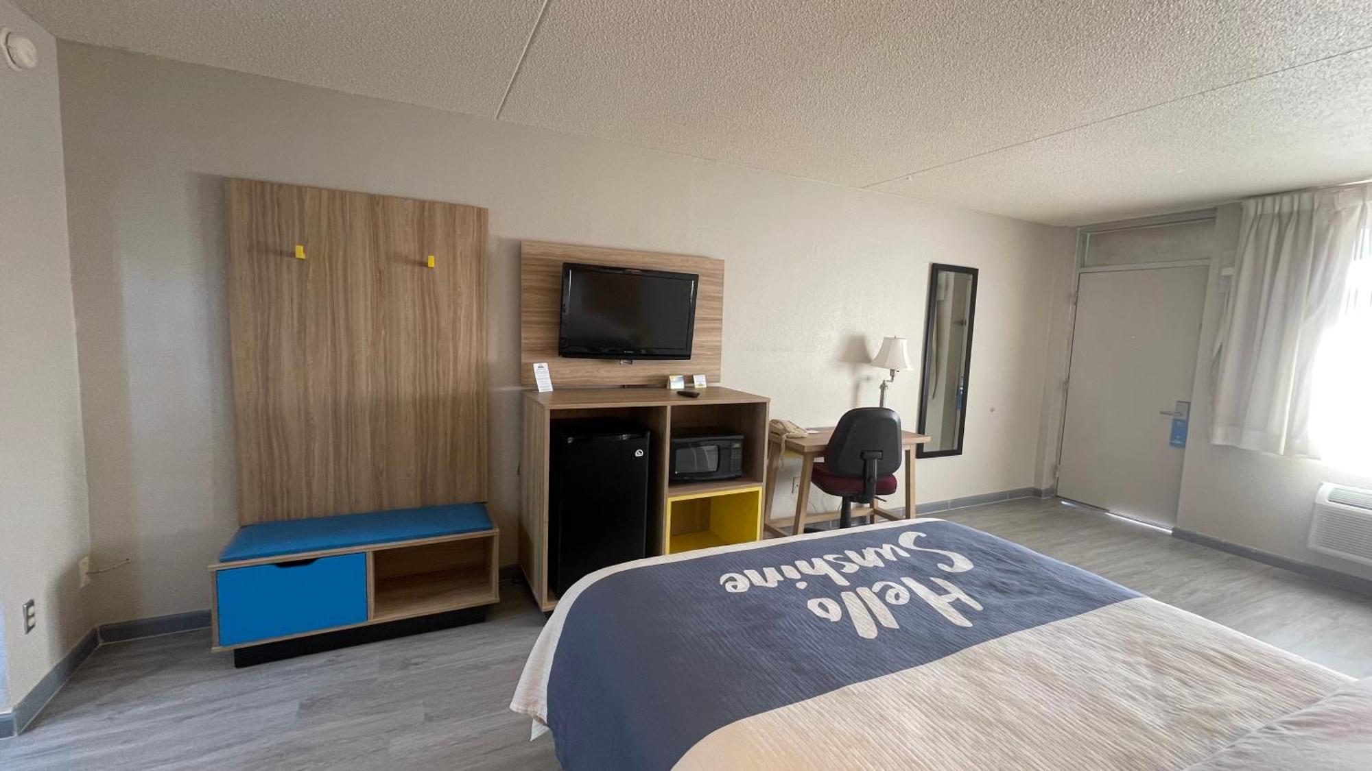 Days Inn By Wyndham Salina South Zewnętrze zdjęcie