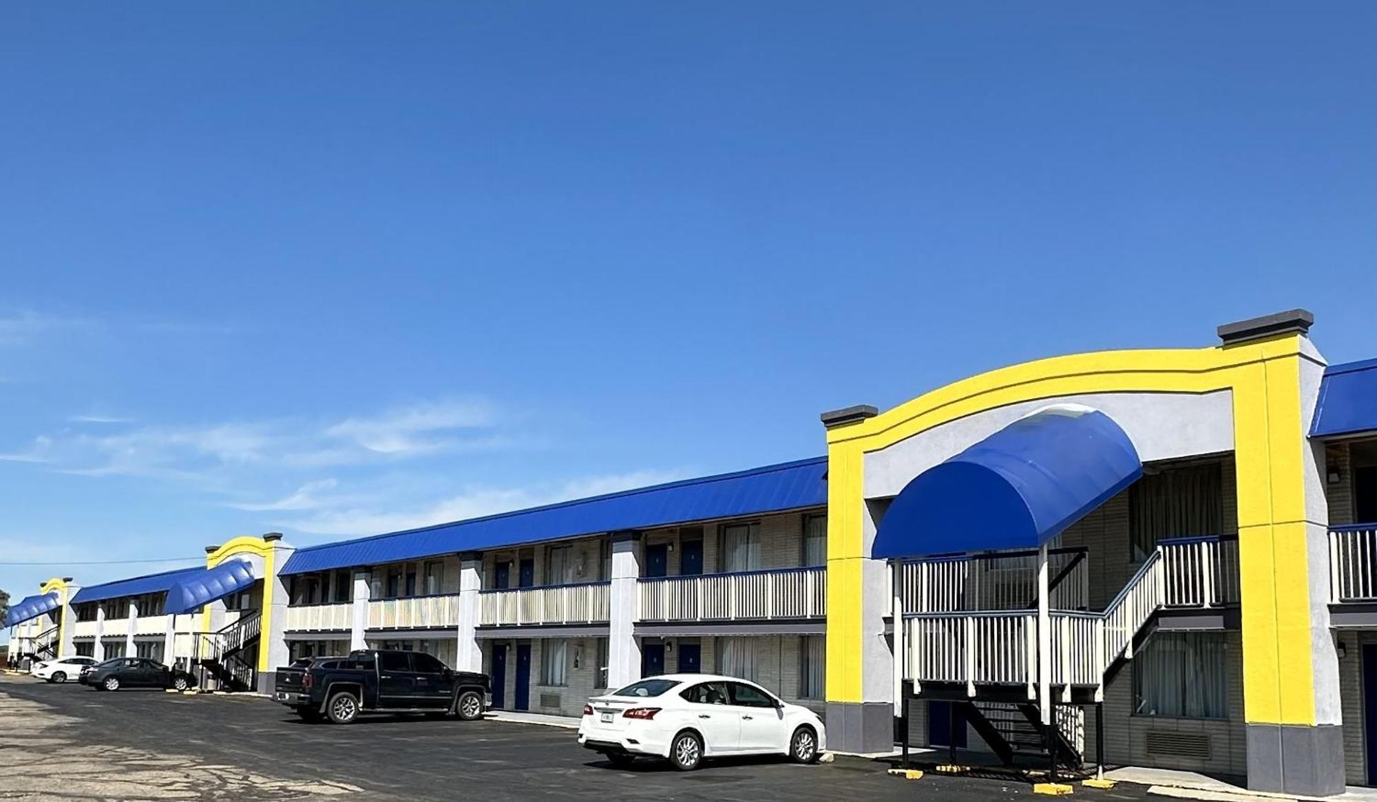 Days Inn By Wyndham Salina South Zewnętrze zdjęcie