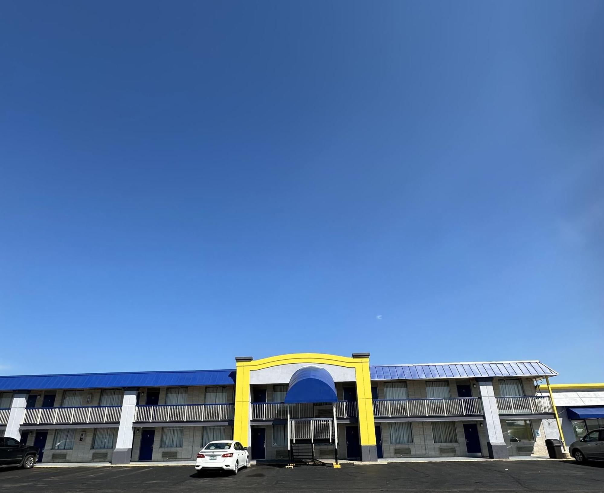 Days Inn By Wyndham Salina South Zewnętrze zdjęcie